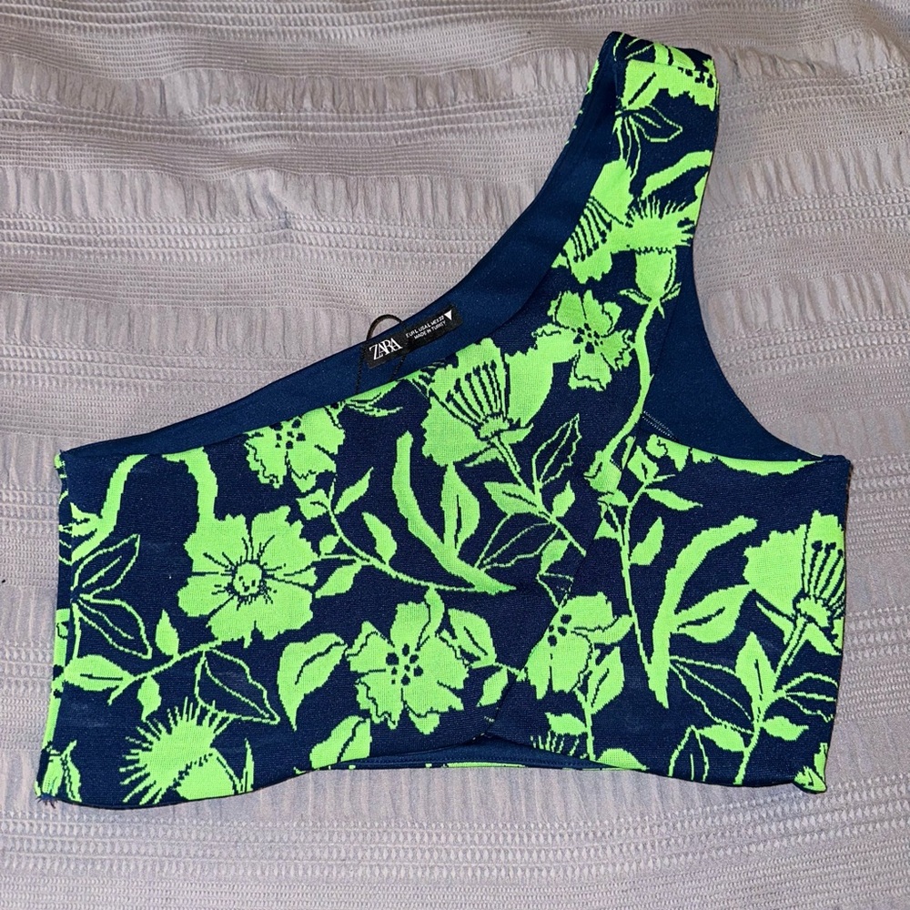 Zara one shoulder floral top